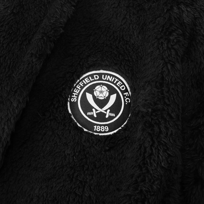 Adult Fluzzy Crest Robe
