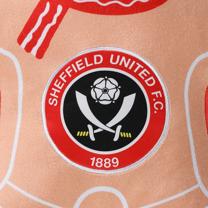 Gingerbread Crest Cushion